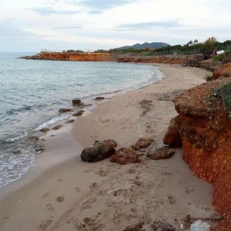 Sunshine'S House Near The Beach, 10 Min From The Airport 阿特米达 外观 照片