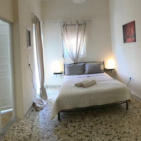 Sunshine'S House Near The Beach, 10 Min From The Airport 阿特米达 外观 照片