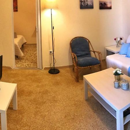 Sunshine'S House Near The Beach, 10 Min From The Airport 阿特米达 外观 照片